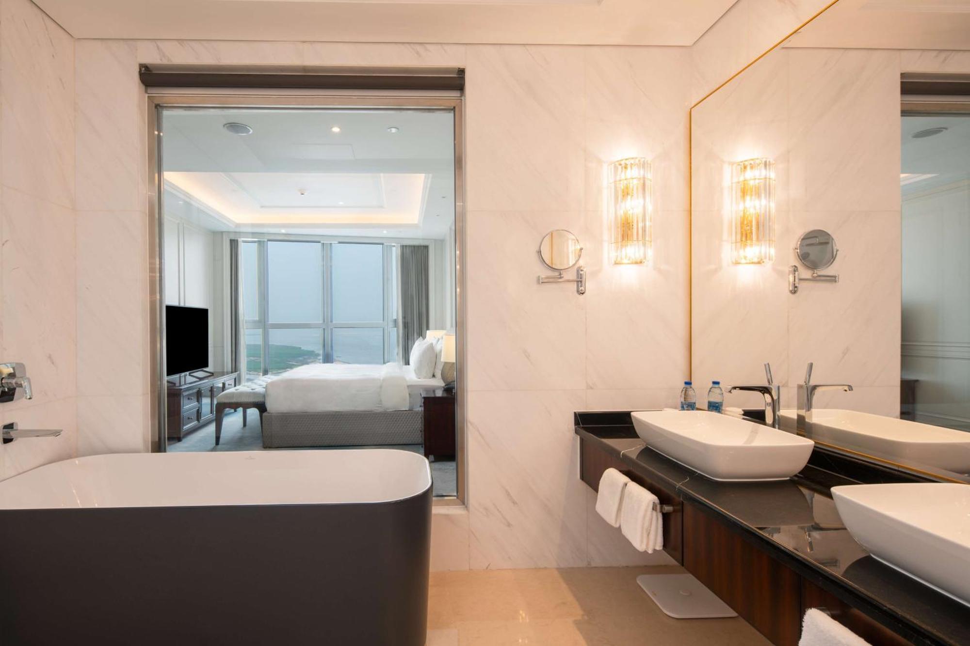 Hilton Brazzaville Les Tours Jumelles Hotel & Residences Exterior foto