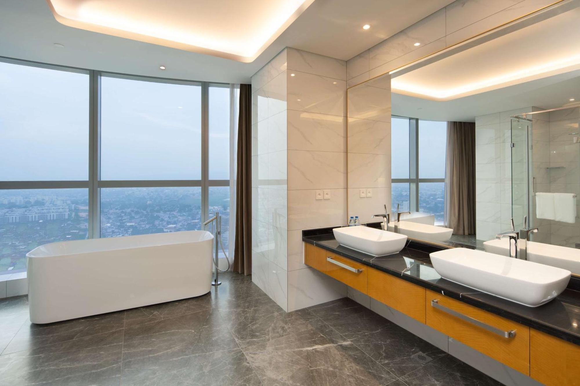 Hilton Brazzaville Les Tours Jumelles Hotel & Residences Exterior foto