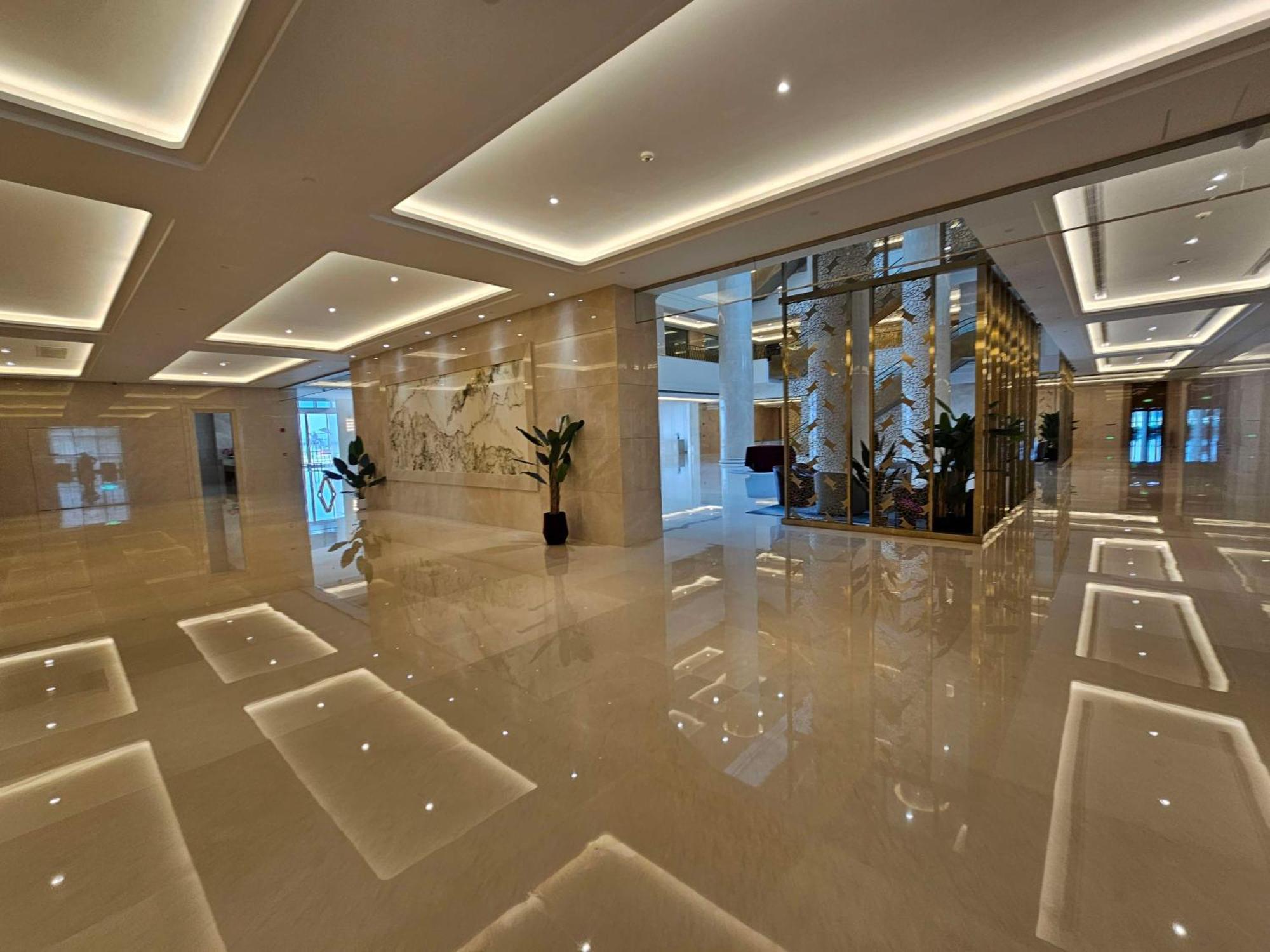 Hilton Brazzaville Les Tours Jumelles Hotel & Residences Exterior foto